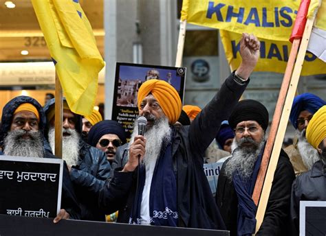 The US has thwarted a plot to kill a Sikh separatist leader, an AP source says